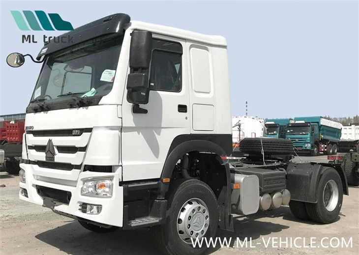 Sinotruk HOWO Manufacturer 4X2 4X4 All Wheel Driving Awd 5 10 Tons Mini Flatbed Stake Lorry Box Cargo Dumper