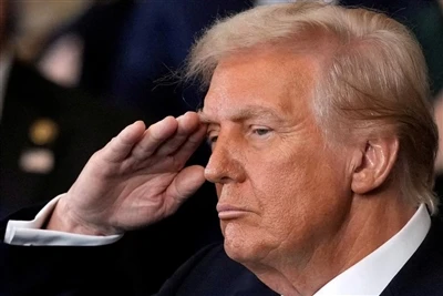 Trump nie nałoży ceł natychmiast po objęciu urzędu, ale będzie kontynuował re...